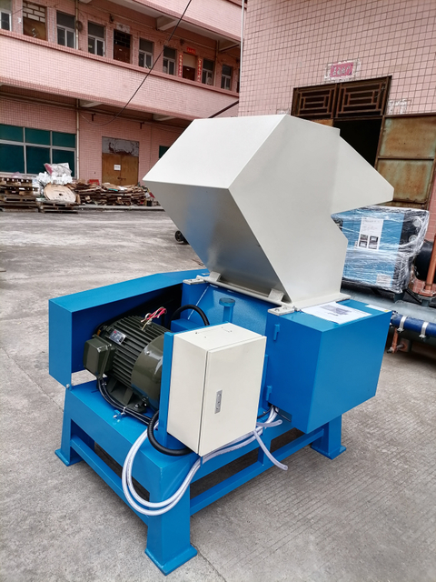 CE Certification Waste Soft Plastic Crusher Recycling Plastic Crushing PE PP PVC PET Plastic Crusher Machine
