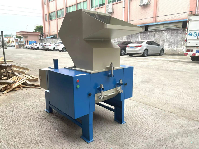 15HP Plastic Crusher Machine Plastic Crushing Strong Crush Recycling Used Pellet Granule with Factory Price