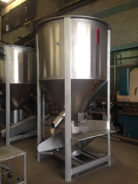 Plastic Color Mixer Vertical Stirrer Spiral Mixing Machine For Plastic Polyethylene Polypropylene Blend