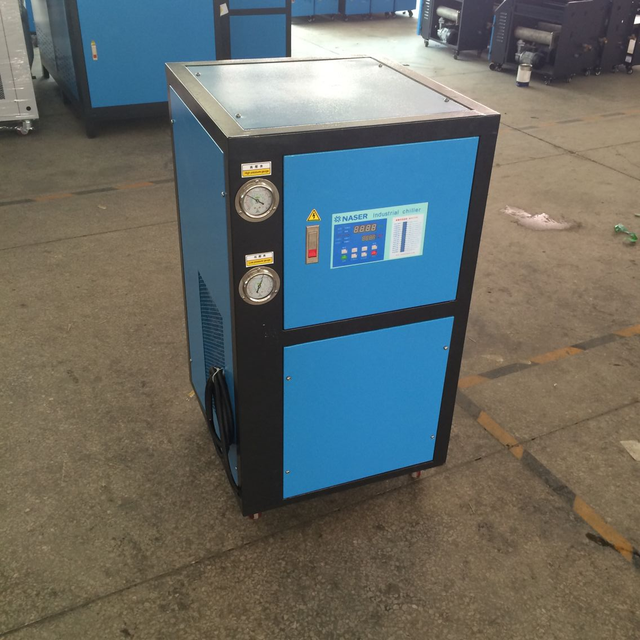 2HP Air Cooled Chiller 6.05KW Cooling Industrial Chillers Portable Air Chiller With Water Tank